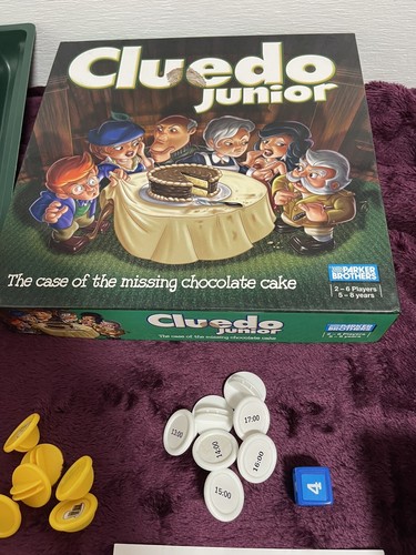 Cluedo junior parker games - cluedo,