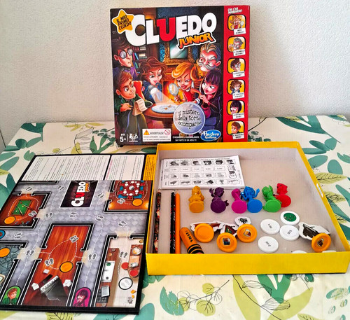 Hasbro cluedo junior board - cluedo,