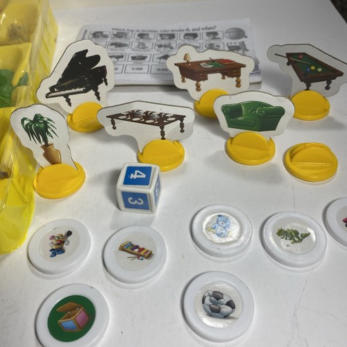 Clue cake case - pawn, mover